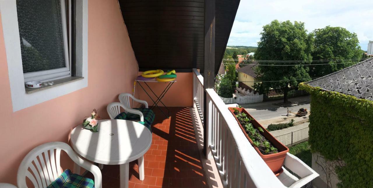 Friends Villa Apartments 2 Hévíz Kültér fotó